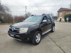 Grigio Usata 2011 Dacia Duster Lauréate SUV | 3750 € (Buon prezzo)