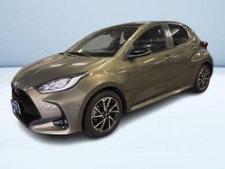 Grigio Usata 2021 Toyota Yaris Hybrid Lounge Tre volumi | 16.500 € (Buon prezzo)