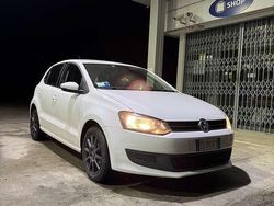 Usata 2013 VW Polo Trendline Tre volumi | 8500 € (Buon prezzo)