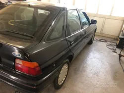 Usata 1992 Ford Escort Tre volumi | 1000 €