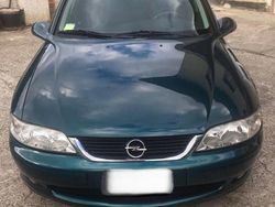 Verde Usata 2000 Opel Vectra Tre volumi | 3500 €