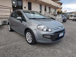 Grigio Usata 2011 Fiat Punto Active Tre volumi | 3700 € (Buon prezzo)