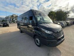 Nero Nuova 2025 Iveco Daily SUV | 57.950 €