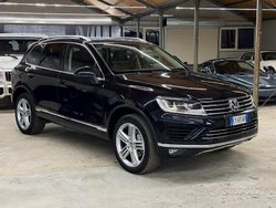 Nero Usata 2015 VW Touareg SUV | 16.900 € (Buon prezzo)