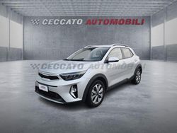 Argento Usata 2025 Kia Stonic Style SUV | 14.105 € (Ottimo prezzo)