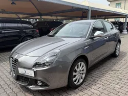 Grigio / metallizzato Usata 2020 Alfa Romeo Giulietta Ti Due volumi | 15.900 € (Buon prezzo)