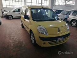 Giallo Usata 2012 Renault Kangoo LIMITED Monovolume | 5950 € (Cara)