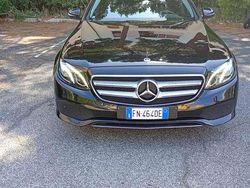 Usata 2018 Mercedes E220 Tre volumi | 22.500 € (Buon prezzo)
