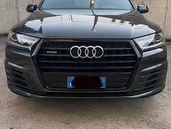 Usata 2016 Audi Q7 S-Line SUV | 25.000 € (Ottimo prezzo)
