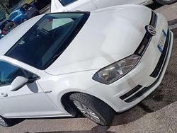 Bianco Usata 2017 VW Golf Trendline Tre volumi | 9000 € (Buon prezzo)