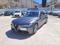 Grigio Usata 2019 Alfa Romeo Giulia Executive Tre volumi | 19.950 € (Ottimo prezzo)