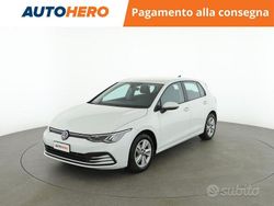 Bianco Usata 2022 VW Golf VIII Life Tre volumi | 17.899 € (Buon prezzo)