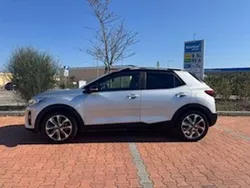 Argento Usata 2019 Kia Stonic Style SUV | 10.500 € (Buon prezzo)