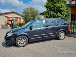 Blu/azzurro Usata 2014 Lancia Voyager Gold Monovolume | 12.000 € (Buon prezzo)