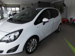 Bianco Usata 2012 Opel Meriva Cosmo Monovolume | 8500 € (Molto cara)