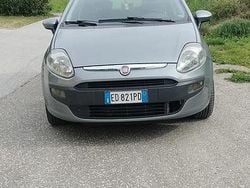 Grigio Usata 2010 Fiat Grande Punto Due volumi | 3200 € (Buon prezzo)