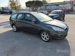 Grigio Usata 2009 Ford Focus Station wagon | 1750 € (Buon prezzo)