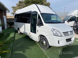 Bianco Usata 2008 Iveco Daily Tre volumi | 200 €