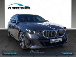 Grigio chiaro Usata 2024 BMW 520 M Sport Station wagon | 47.999 € (Buon prezzo)