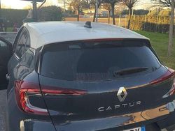 Blu/azzurro Usata 2023 Renault Captur Techno SUV | 18.000 € (Ottimo prezzo)