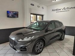 Grigio Usata 2024 Ford Kuga ST-Line SUV | 23.800 € (Buon prezzo)