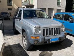 Grigio Usata 2006 Jeep Cherokee SUV | 5000 € (Buon prezzo)