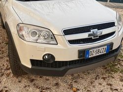 Bianco Usata 2010 Chevrolet Captiva SUV | 5000 € (Buon prezzo)