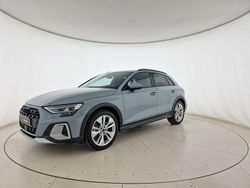 Grigio manhattan metallizzato Nuova 2025 Audi A3 Business Tre volumi | 37.500 € (Super prezzo)