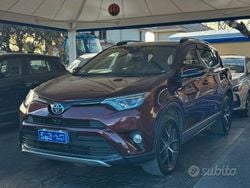 Marrone Usata 2016 Toyota RAV4 Lounge SUV | 13.990 € (Buon prezzo)