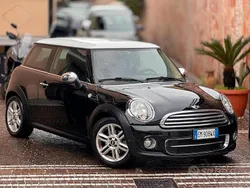 Nero Usata 2012 Mini Cooper D Due volumi | 4490 € (Ottimo prezzo)