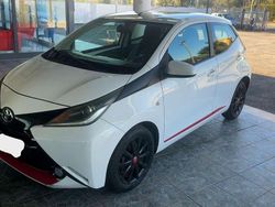 Bianco Usata 2015 Toyota Aygo X-play Due volumi | 8600 € (Cara)
