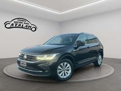 Nero Usata 2022 VW Tiguan Executive SUV | 22.999 € (Buon prezzo)