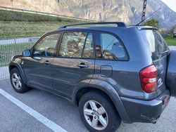 Usata 2005 Toyota RAV4 SUV | 3000 € (Super prezzo)