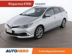 Argento Usata 2018 Toyota Auris Hybrid Lounge Station wagon | 13.199 €