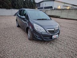 Antracite metallizzato Usata 2010 Opel Meriva Cosmo Monovolume | 3500 € (Buon prezzo)