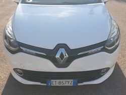 Bianco Usata 2014 Renault Clio IV Due volumi | 4000 €