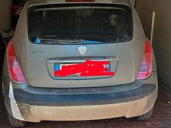 Grigio Usata 2003 Lancia Ypsilon Due volumi | 1500 € (Buon prezzo)