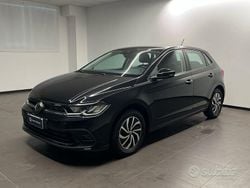 Nero Usata 2022 VW Polo Life Tre volumi | 17.800 € (Cara)
