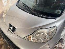 Grigio Usata 2009 Peugeot 107 Due volumi | 3500 €