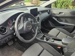 Nero Usata 2018 Mercedes 180 Tre volumi | 20.000 €