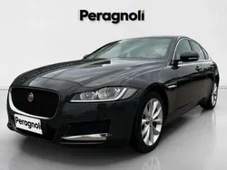 Antracite Usata 2017 Jaguar XE Prestige Tre volumi | 19.500 € (Molto cara)