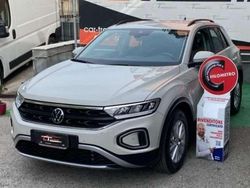 Ascot grey Usata 2023 VW T-Roc Life SUV | 22.200 € (Super prezzo)