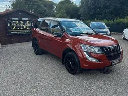 Arancione Usata 2017 Mahindra XUV500 Station wagon | 5990 € (Super prezzo)
