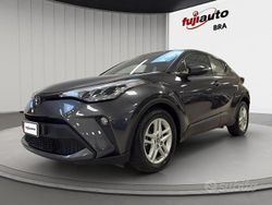 Dark grey met Usata 2023 Toyota C-HR Business Edition SUV | 20.900 € (Super prezzo)