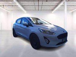 Bianco pastello Usata 2020 Ford Fiesta Business Edition Tre volumi | 12.900 € (Buon prezzo)