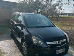 Usata 2007 Opel Zafira Monovolume | 1850 € (Super prezzo)