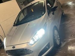 Grigio Usata 2009 Ford Fiesta Titanium Due volumi | 4900 € (Cara)