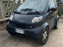 Usata 2000 Smart ForTwo Coupé Pure Due volumi | 950 €