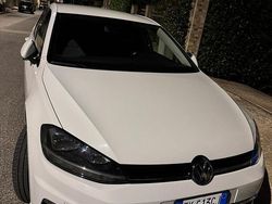 Bianco Usata 2017 VW Golf VII Tre volumi | 12.000 € (Buon prezzo)