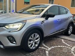 Grigio Usata 2020 Renault Captur Initiale Paris SUV | 11.990 € (Super prezzo)